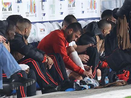 רוני לוי איבד את הסבלנות וביצע חילוף משולש (ברני ארדוב)