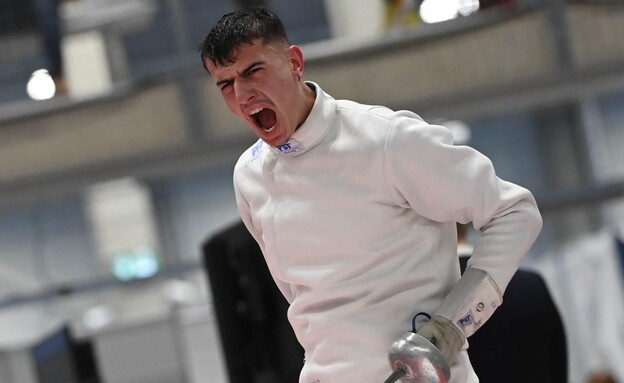 יונתן כהן אלוף אירופה לנוער בסייף (צילום: team Bizzi)