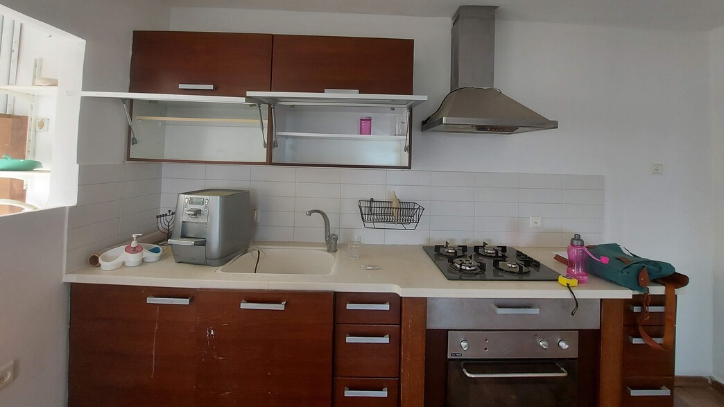 מייקאובר למטבח ענהאל קדם מייקאובר למטבח ענהאל קדם