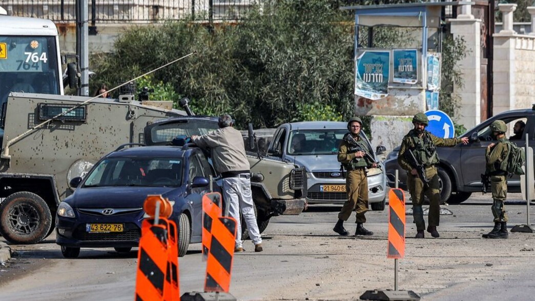 פעילות כוחות ומחסומים ביהודה ושומרון (צילום: JAAFAR ASHTIYEH/AFP/GettyImages)