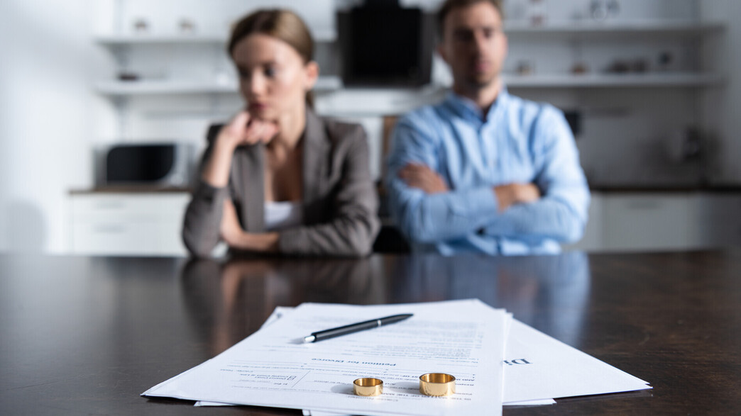 גירושים, גבר ואישה