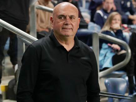 סיים את דרכו ברבע הגמר (אלן שיבר)