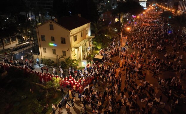 הפגנה תל אביב (צילום: הראל בן נון)
