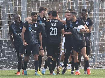 והצפוניים מחקו פיגור כפול (ברני ארדוב)