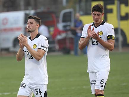 כמעט בידיים ריקות (ברני ארדוב)