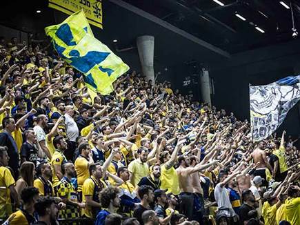 אווירה אדירה בדרייב-אין (עודד קרני)