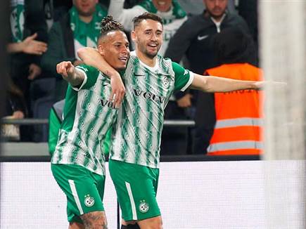 גם שרי נכנס לחגיגה (צילום: אלן שיבר)