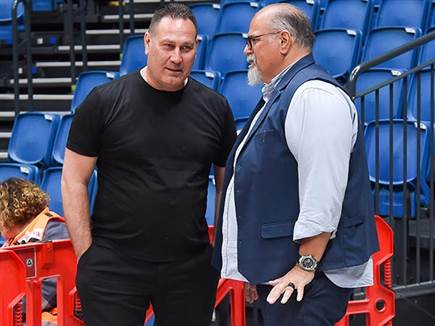 ניצחון כפול לדז'יקיץ' על גודס באירופה (ברני ארדוב)