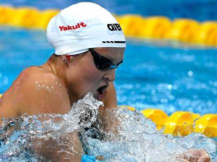 גורבנקו פתחה טוב את העונה (סימונה קסטרווילארי, איגוד השחייה) (צילום: ספורט 5)
