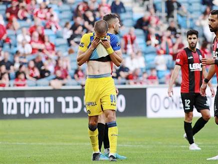 יובאנוביץ'. תמונה שמסמלת את העונה של מכבי ת"א (קובי אליהו)