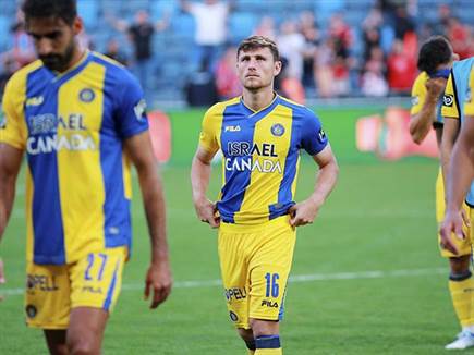 עוד קריסה בצהוב (קובי אליהו)