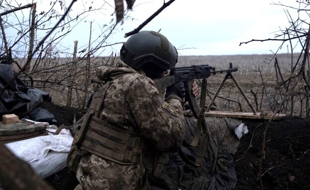 הקרבות על העיר באוקראינה (צילום: SERGEY SHESTAK/AFP/GettyImages)