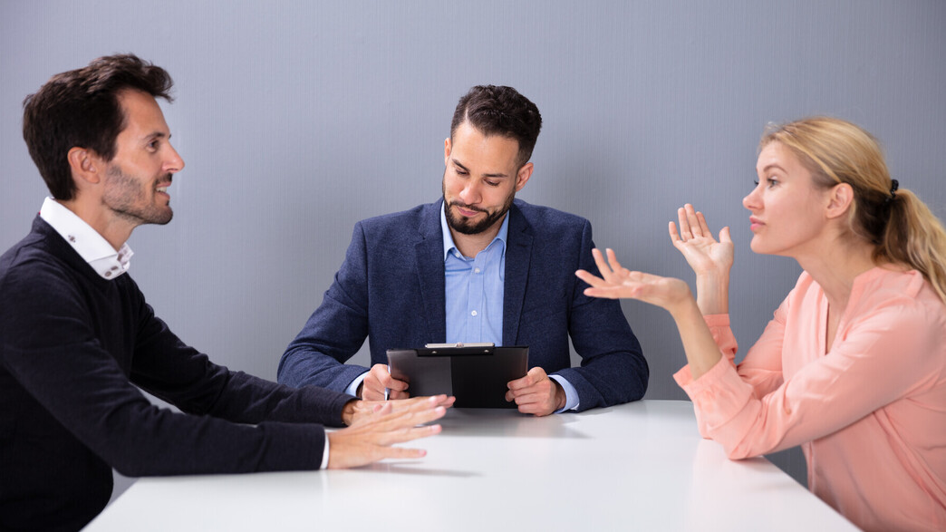 זוג רב, חוזה