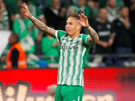 שחקן ואדם. צ'ארון שרי (צילום: אלן שיבר)