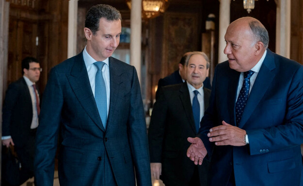 נשיא סוריה אסד עם שר החוץ של מצרים (צילום: רויטרס)