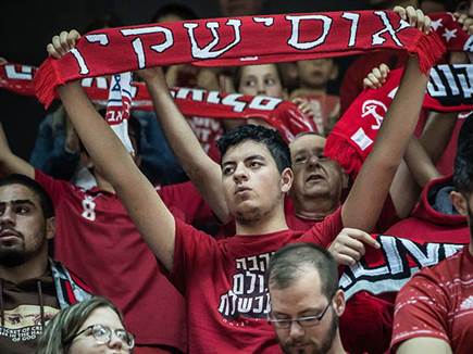 חגיגה בדרייב אין (עודד קרני)