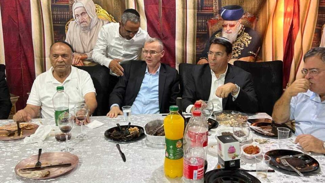 מפגש בכירי הליכוד אצל העבריין רפי קדושים מפגש בכירי הליכוד אצל העבריין רפי קדושים