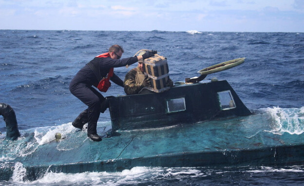 קוקאין בצוללת הנארקו (צילום: ap)
