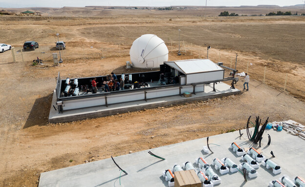 טלסקופ הסקר הגדול בעולם הוקם בישראל (צילום: בן קלמר, מכון ויצמן למדע)
