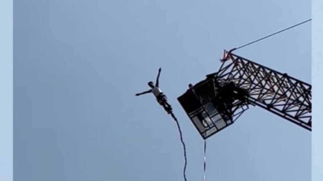 החבל נקרע במהלך קפיצת בנג'י בתאילנד החבל נקרע במהלך קפיצת בנג'י בתאילנד