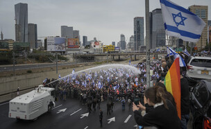 מכתזית באיילון (צילום: AP)