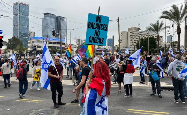 מחאת ההייטקיסטים בקפלן, בתל אביב (צילום: ליאור באקאלו)