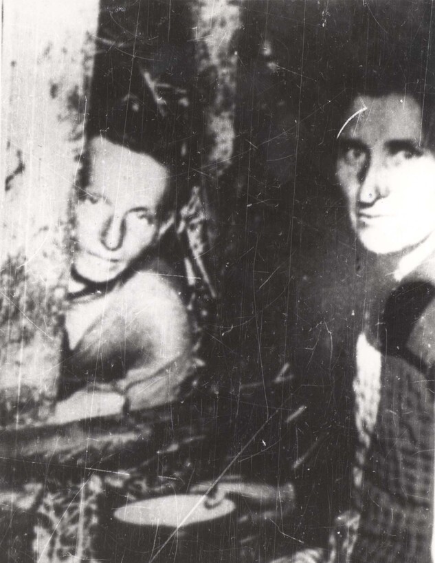 שני יהודים בבונקר בזמן מרד גטו ורשה (צילום: יד ושם)
