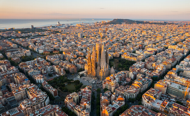 La Sagrada Familia, Barcelona, Spain (צילום: Vunav, shutterstock)