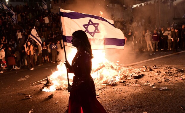 ההפגנה נגד המהפכה המשפטית בתל אביב  (צילום: תומר נויברג, פלאש 90)