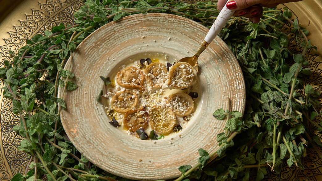 מנאל. שישברק מנאל. שישברק