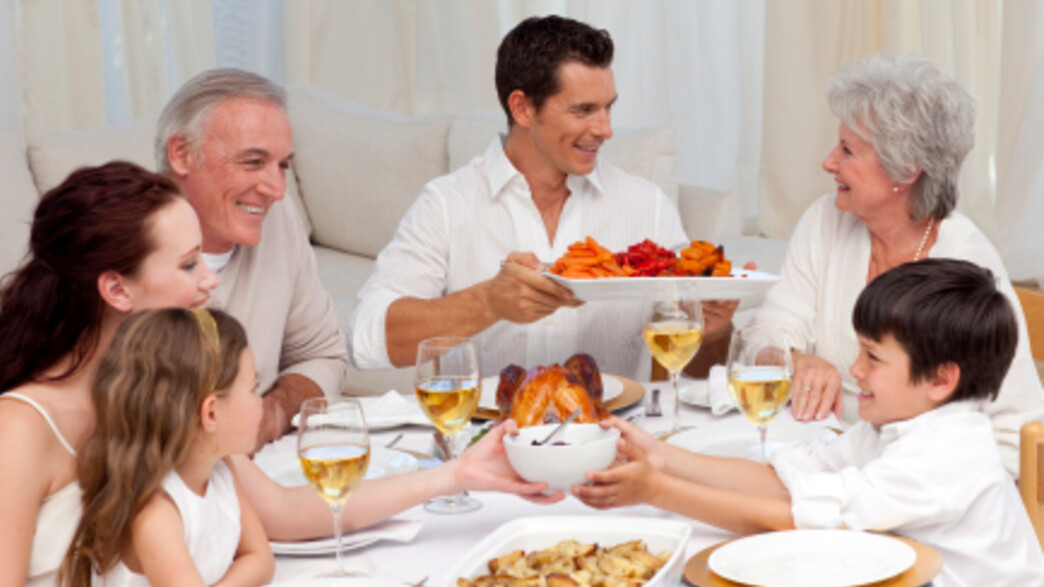 ארוחה משפחתית