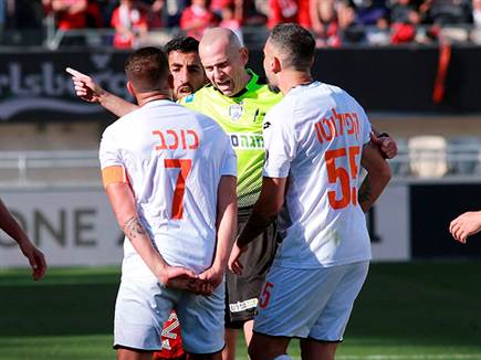 משחק עצבני (קובי אליהו)