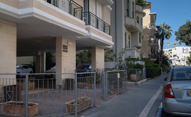 דירתה של המורה לגרמנית של פוטין, רחוב פינסקר 17 תל אביב (צילום: ביאה בר קלוש, שומרים)
