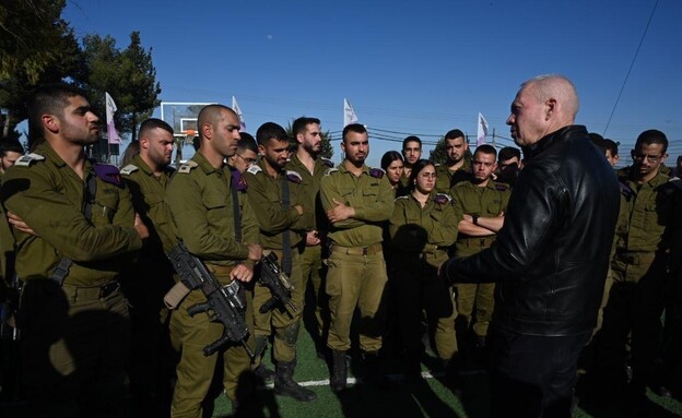 Savunma Bakanı Galant, Htmar Etzion'u ziyaret ediyor (Fotoğraf: Ariel Harmoni, Savunma Bakanlığı)