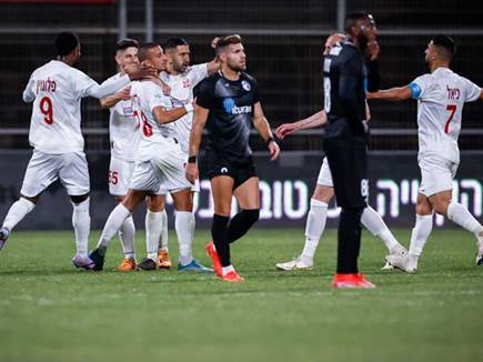 שעשתה לו חיים קשים מאוד (מאור אלקסלסי)