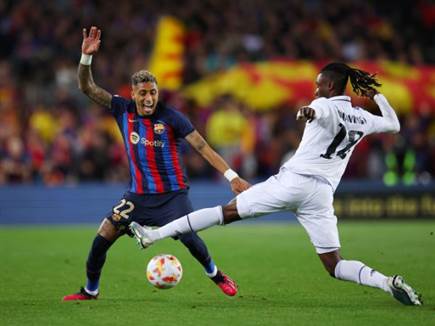 ברצלונה ניסתה, בדרכה שלה, לחזור (Getty)