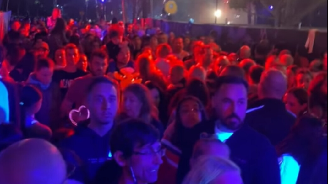 צפיפות במופע האורות בפארק הלאומי