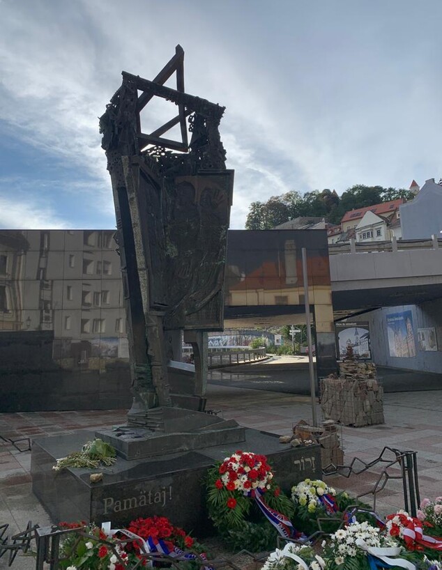 ברטיסלבה האנדרטה לנספים בשואה  (צילום: מירב טלמור קשי)