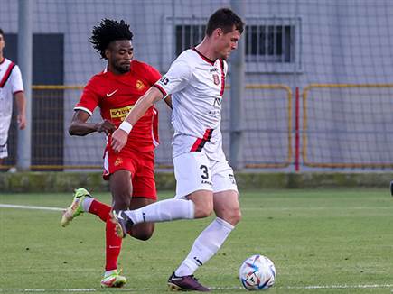 אשדוד לא הצליחה לסכן את היריבה (צילום: דני מרון)