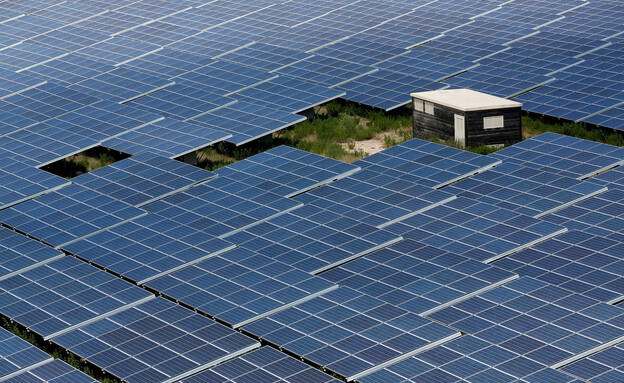 אנרגיה סולארית מתחדשת (צילום: ג'אן-פול פליסאר, רויטרס)