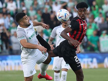 המשחק נפתח בשליטה חיפאית (ברני ארדוב)