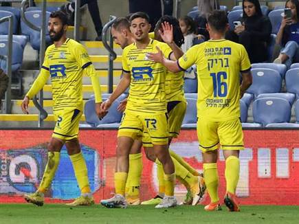 אזולאי חגג (דני מרון)