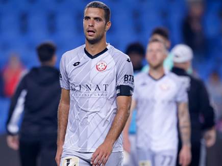 שוב לא ניצחה בבית, חדרה (מאור אלקסלסי)