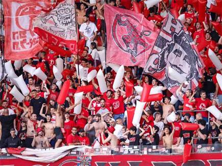 האוהדים האורחים (מאור אלקסלסי)