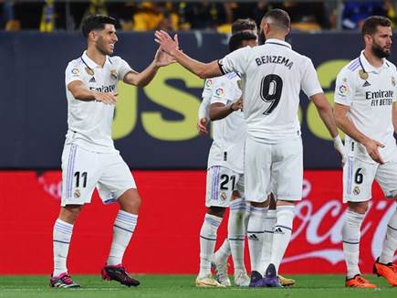 ואסנסיו המשיך בכושר הנהדר והכפיל (Fran Santiago/Getty Images)