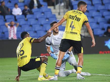 ונתניה התקרבה לשער ניצחון (ברני ארדוב)