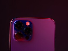אייפון פרו (צילום: Andrew Will, shutterstock)