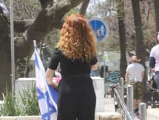 סתיו שפיר, פפראצי אפריל 2023 (צילום: פול סגל)