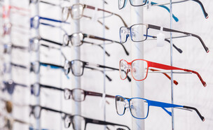 סטנד משקפיים (צילום: shutterstock)
