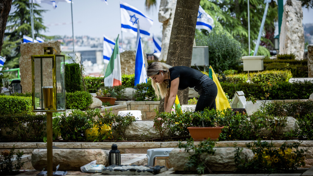 יום הזיכרון 2023 - הר הרצל (צילום: יונתן סינדל, פלאש 90)